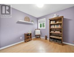 14 HEWITT STREET - 23