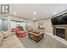 14 HEWITT STREET - 28