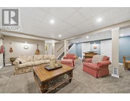 14 HEWITT STREET - 29