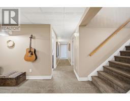 14 HEWITT STREET - 31