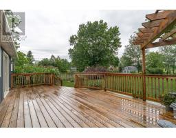 14 HEWITT STREET - 38