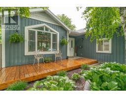 14 HEWITT STREET - 5