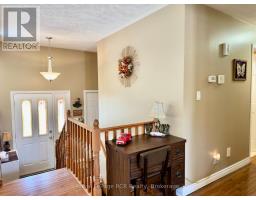 238 4TH STREET CRESCENT - 16