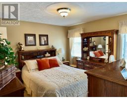 238 4TH STREET CRESCENT - 26