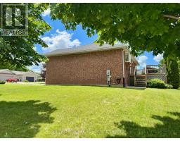 238 4TH STREET CRESCENT - 3