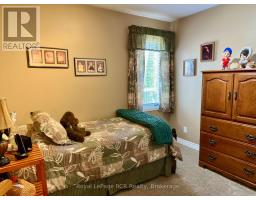 238 4TH STREET CRESCENT - 32