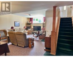 238 4TH STREET CRESCENT - 34
