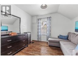 16 PETER STREET - 36