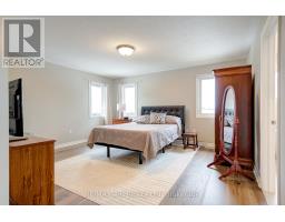 194 STATION ROAD - 14