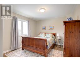 194 STATION ROAD - 20