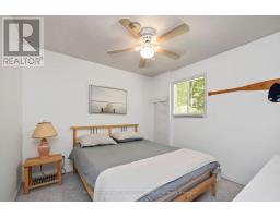 41 MILLER ISLAND - 21