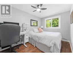 72 AVONWOOD DRIVE W - 19
