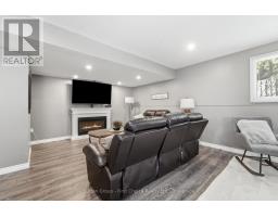 72 AVONWOOD DRIVE W - 25