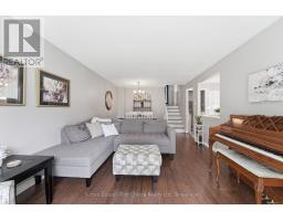 72 AVONWOOD DRIVE W - 7