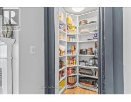 235 4TH STREET CRESCENT - 11