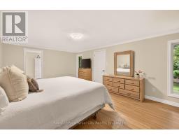 9 DARREN PLACE - 24