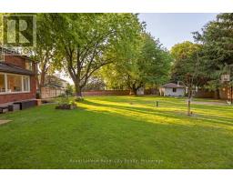 9 DARREN PLACE - 3