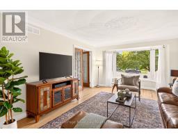 9 DARREN PLACE - 8