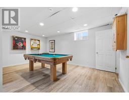 770 BROCK STREET - 32