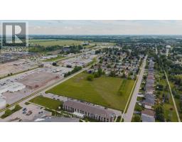 770 BROCK STREET - 44