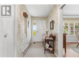 82858 LONDON ROAD - 37