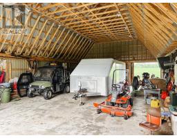 82858 LONDON ROAD - 43