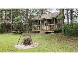 82858 LONDON ROAD - 44