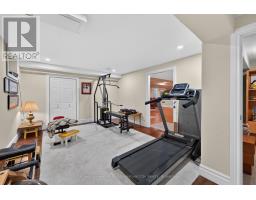 136 BETHUNE CRESCENT - 31