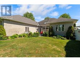 136 BETHUNE CRESCENT - 46