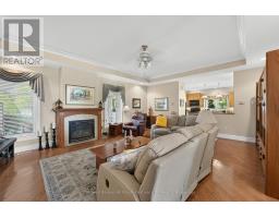 136 BETHUNE CRESCENT - 7