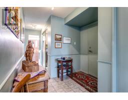 205 - 23 WOODLAWN ROAD E - 15