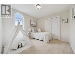 49 CHRISTINE DRIVE - 31