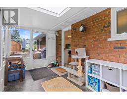 39 INVERLYN CRESCENT N - 24