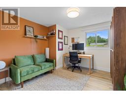 39 INVERLYN CRESCENT N - 33