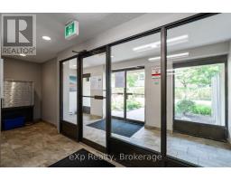 220 - 1447 HURON STREET - 12