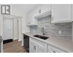220 - 1447 HURON STREET - 17