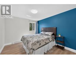 220 - 1447 HURON STREET - 29