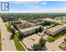 220 - 1447 HURON STREET - 31