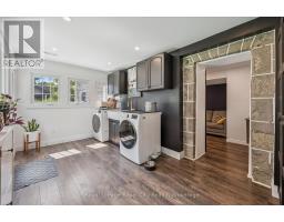 470 PERTH STREET - 19