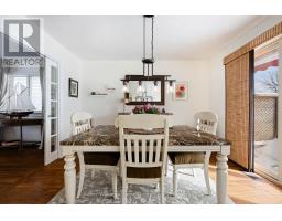 550 MAPLE AVENUE N - 15