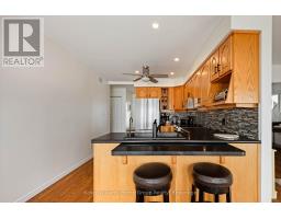 550 MAPLE AVENUE N - 16