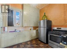 131 HURON STREET - 19