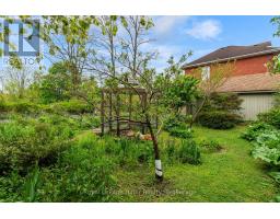 131 HURON STREET - 40