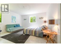 550 HURON ROAD N - 11