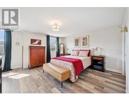 No.12 - 124 GOSLING GARDENS - 20