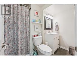 No.12 - 124 GOSLING GARDENS - 26