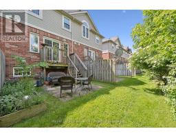 No.12 - 124 GOSLING GARDENS - 32