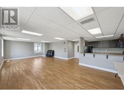 113 - 2 COLONIAL DRIVE - 32