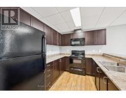 113 - 2 COLONIAL DRIVE - 33