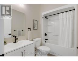 4400 518 HIGHWAY EAST - 34